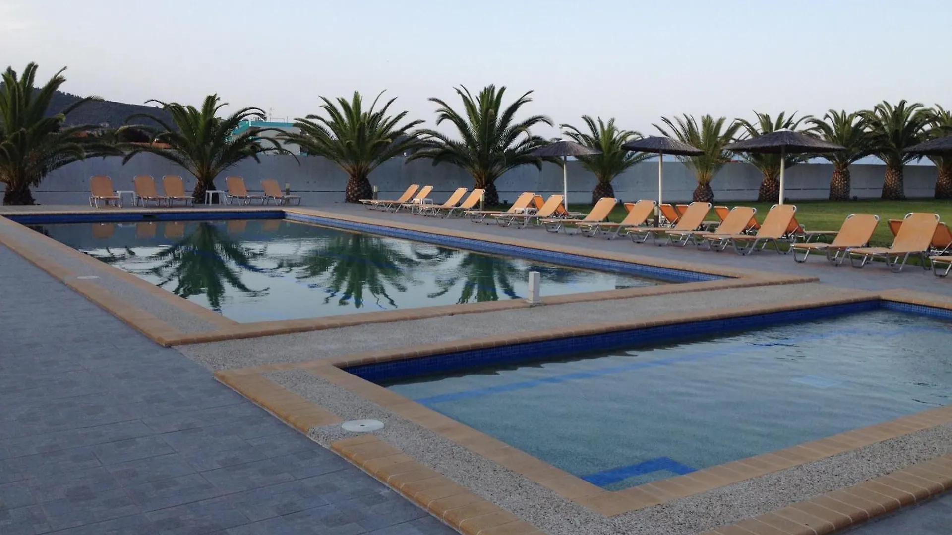 Aparthotel Thalassa Boutique Hotel Sarti